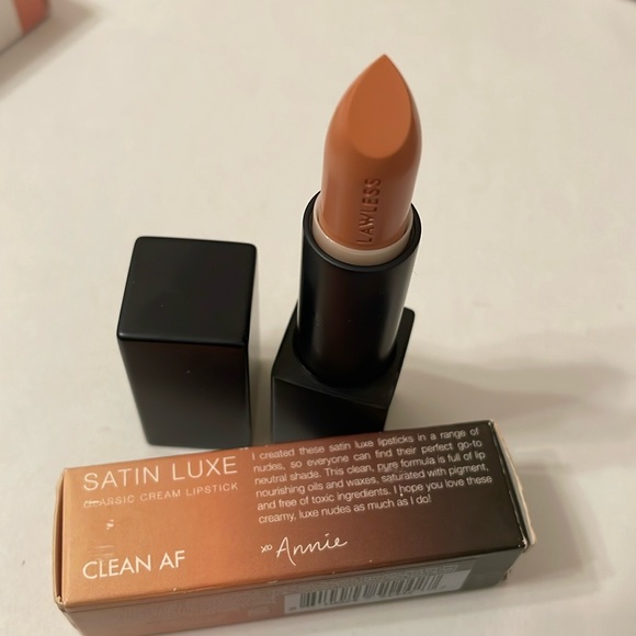 Lawless Satin LUXE Lipstick in “Child” Nude pink Classic Cream Lipstick BNIB - Picture 4 of 9